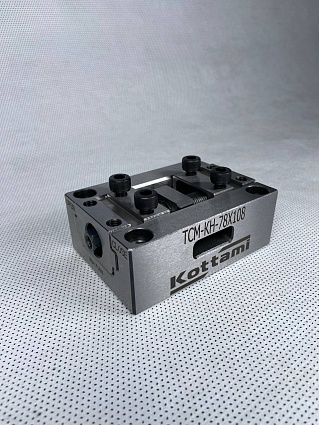 картинка Тиски механические самоцентрирующиеся ТСМ-КН-78-108 от магазина Гурумарт