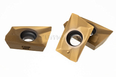 картинка Пластина токарная  XOMX 180604R-M10, F40M магазин Гурумарт являющийся официальным дистрибьютором в России 